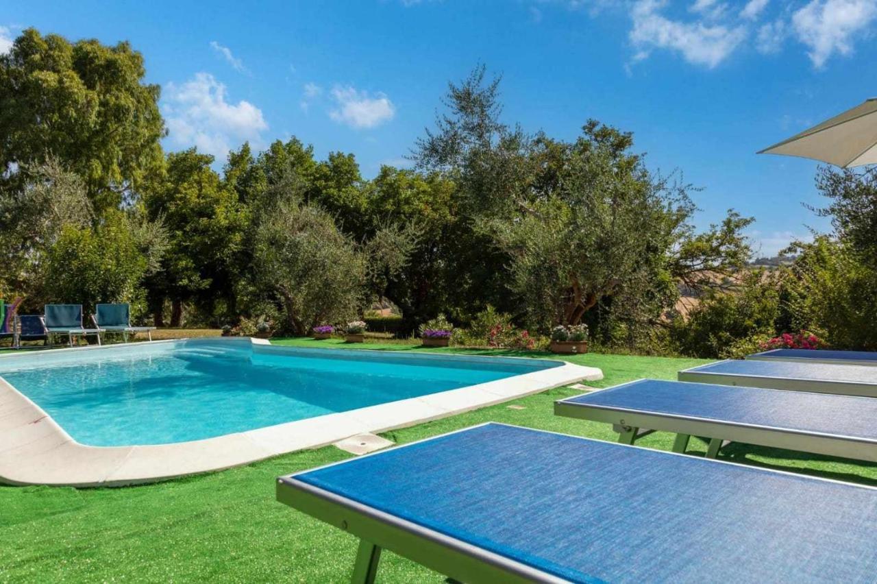 La Meriggia Agriturismo- Ampio Appartamento Con Terrazza Esclusiva 안코나 외부 사진